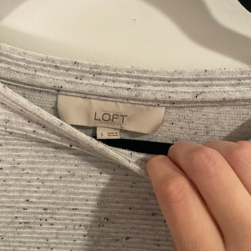 LOFT Sweater with Faux underlay - Picture 2 of 2